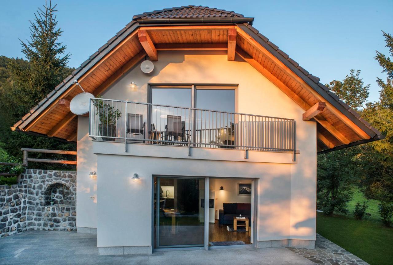 Apartments Sivka - Private Sauna Cerklje na Gorenjskem Exterior photo
